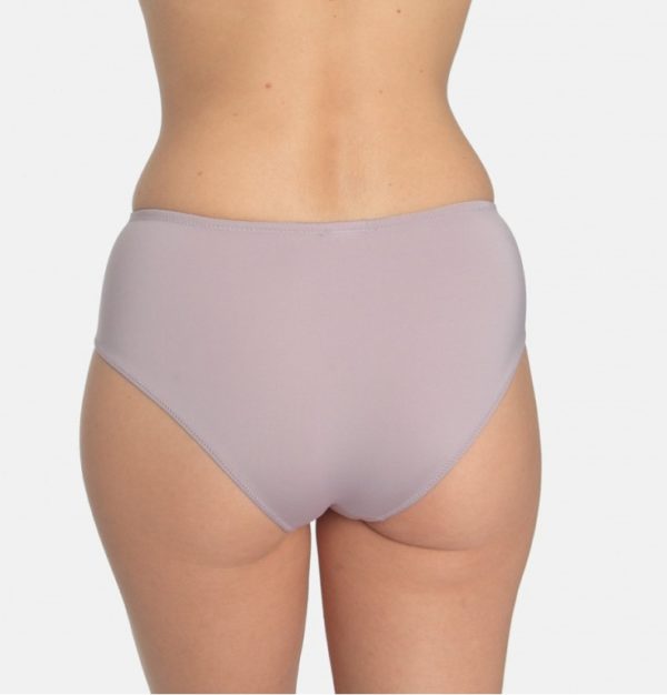 Sassa 36089 - Jemne fialové bokové nohavičky s prednou časťou doplnenou elastickou čipkou. Pohodlná voľba na každodenné nosenie.